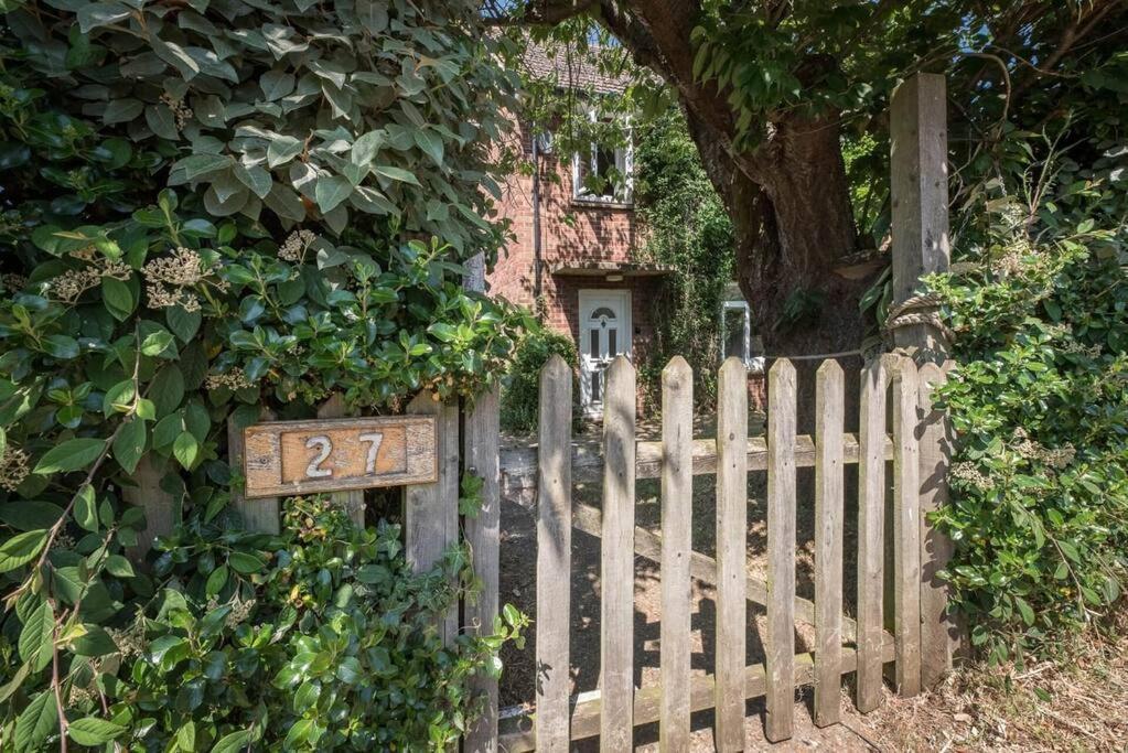 Number 27, Alderton Villa Woodbridge Exteriör bild